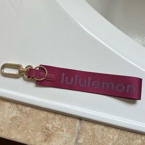 lululemon never lost keychain